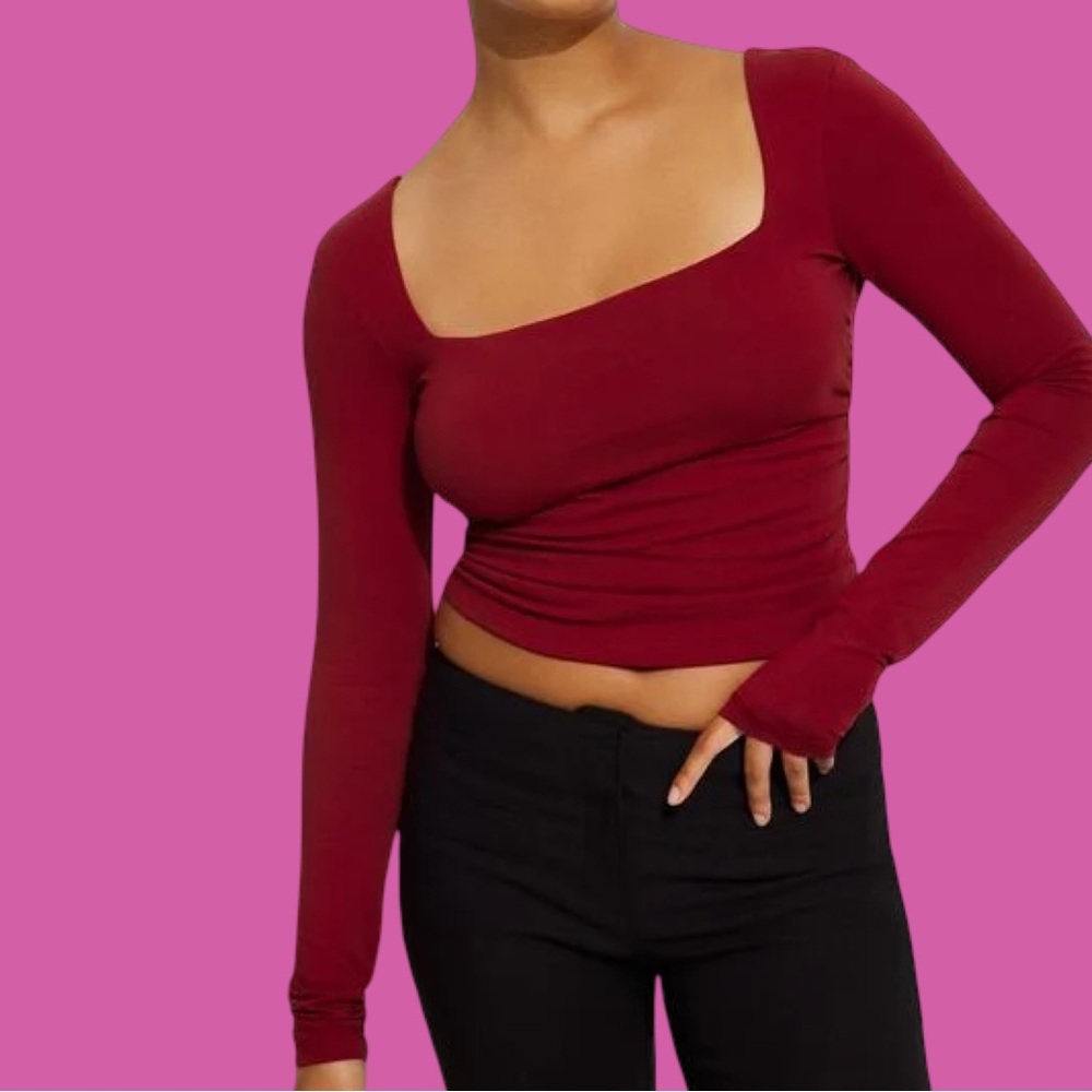 4/45$ NWT Dark Red Long Sleeves Top | Garage